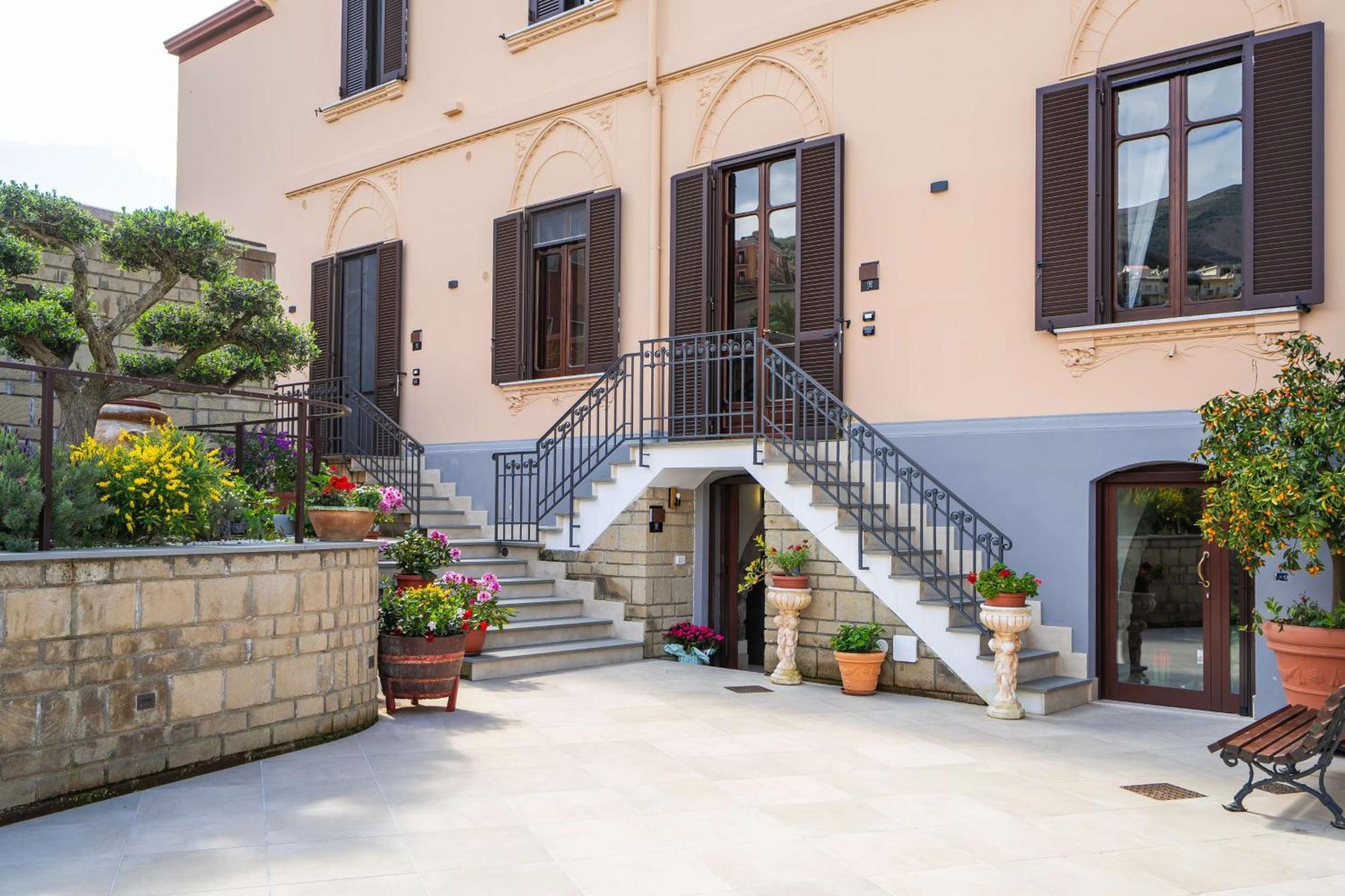 Villa Agostino Luxury B&B ヴィーコ・エクエンセ エクステリア 写真