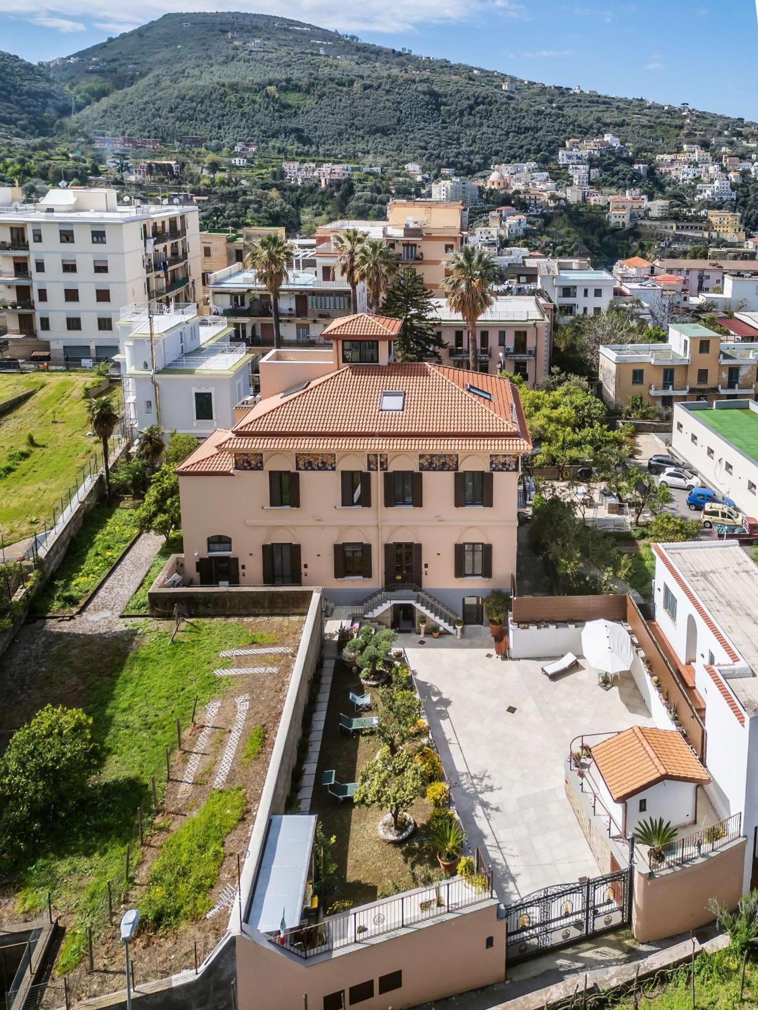 Villa Agostino Luxury B&B ヴィーコ・エクエンセ エクステリア 写真