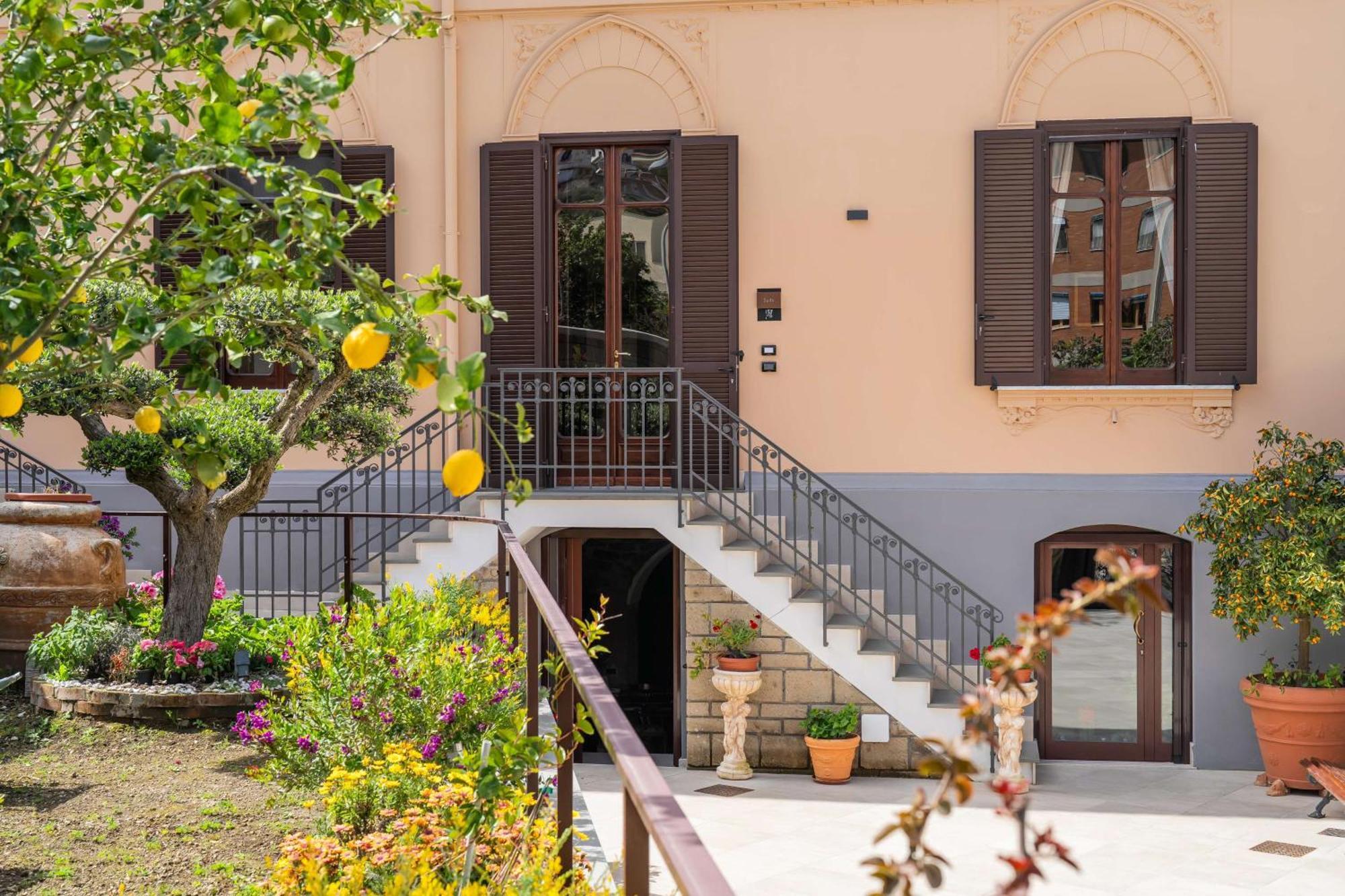 Villa Agostino Luxury B&B ヴィーコ・エクエンセ エクステリア 写真