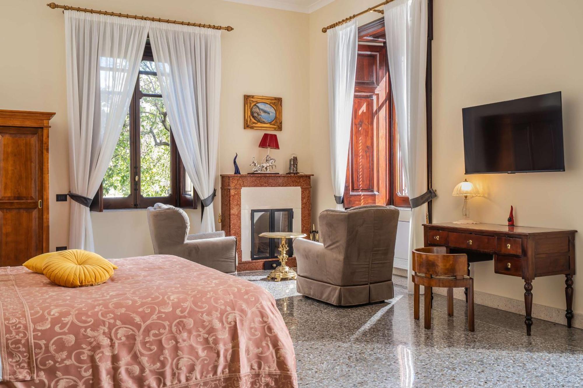 Villa Agostino Luxury B&B ヴィーコ・エクエンセ 部屋 写真
